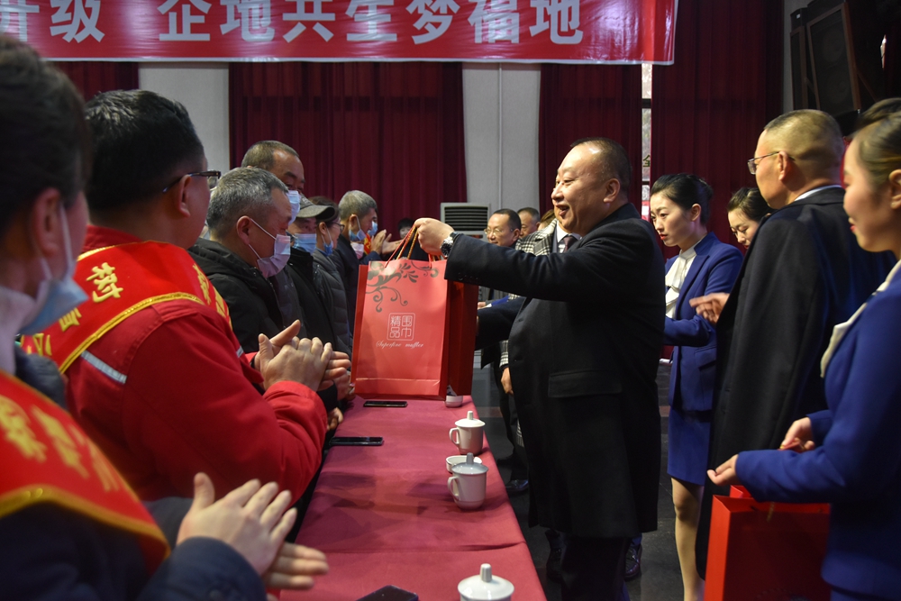 1645687571769968.jpg e780ba5ea9be52431dde634a174fb8e.jpg