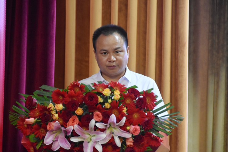 1687768406889918.jpg 102410.jpg